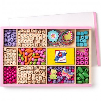 Dřevěné hračky - Navlékací perle - Set korálků, ABC v krabičce (Woody)