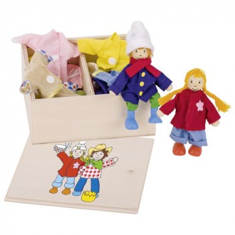 Dřevěné hračky - Panenky do domečku - Birte & Ben se šatníkem (Goki)