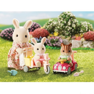 Sylvanian Families - Set, Maminka bílý králík s hrajícími si mláďátky