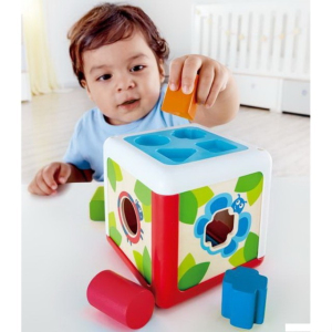 Vhazovačka - Krychle prostrkávadlo Broučci (Hape)