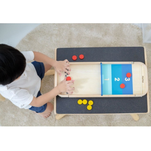 Stolní hra - Shuffleboard dřevěná (PlanToys)