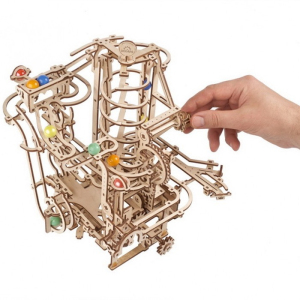 3D mechanický model - Kuličková dráha se spirálovým zdvihem (Ugears)