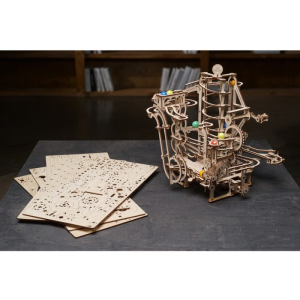 3D mechanický model - Kuličková dráha se spirálovým zdvihem (Ugears)