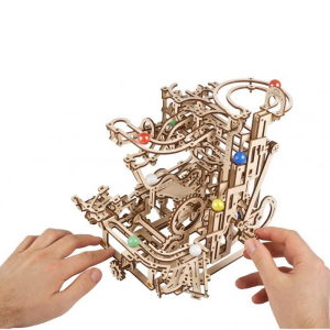 3D mechanický model - Kuličková dráha s víceúrovňovým zdvihem (Ugears)