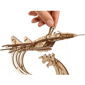 3D mechanický model - Stihačka The Ghost of Kyiv (Ugears)