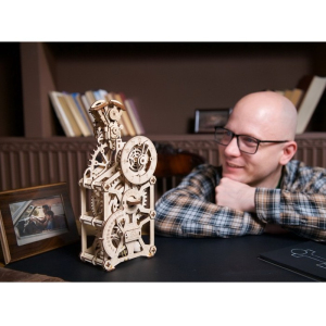 3D mechanický model - Hodiny motoru (Ugears)