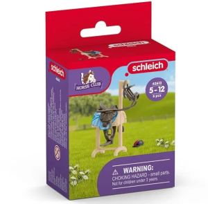 Schleich - Koňský postroj, Sedlo s uzdou a stojanem