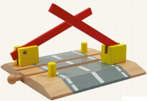 Vláčkodráha přejezdy - Přejezd se závorami celodřevěný