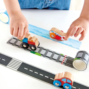 Vláčkodráha doplněk - Rozlož a jeď, Auto s páskou (Hape)
