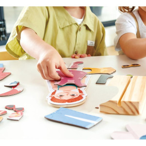 Puzzle oblékání magnetické - Oblékni mě, 68ks (Hape)