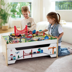 Vláčkodráha Hape - S hracím stolem a úložným prostorem, 75 dílů