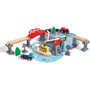 Vláčkodráha Hape - V úložném boxu, Přístaviště, 50 dílů