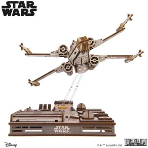 3D mechanický model - Star Wars, Luke Skywalkers X-Wing Starfighter (Ugears)