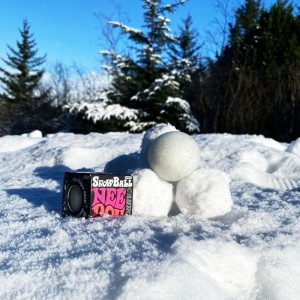 Schylling NeeDoh - Sněhová křupavá koule