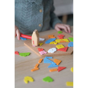 Hra s kladívkem - Deska s přibíjecími tvary, Farma (Goki)