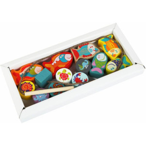 Navlékání tvarů - Kostky moře s předlohami (Cubika)