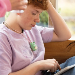 NICI - Mymochi 5cm přívěšek, Žabka Ferg