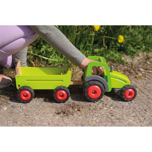 Auto - Dřevěný traktor s vlečkou, 45cm (Goki)