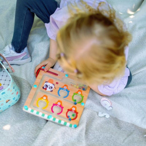 Motorický labyrint - Magnetická hra, Natoč zmrzlinu (2Kids Toys)