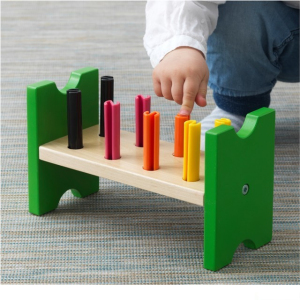 Zatloukačka - Dřevěná MULA, 8 kolíků (Ikea)