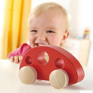 Auto - Dřevěný červený Minivan (Hape)