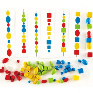 Navlékání tvarů - Logická hra s korálky (Hape)